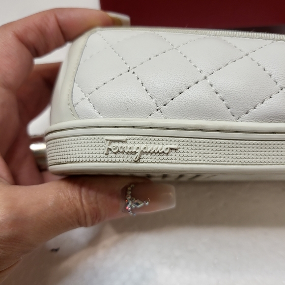 Salvatore Ferragamo flats🥳🥳HOST PICK🥳🥳 - Picture 10 of 10